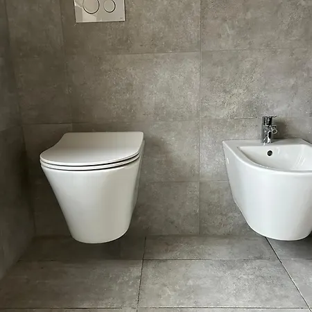 Gnaden -und Saale Wittgenstein 公寓